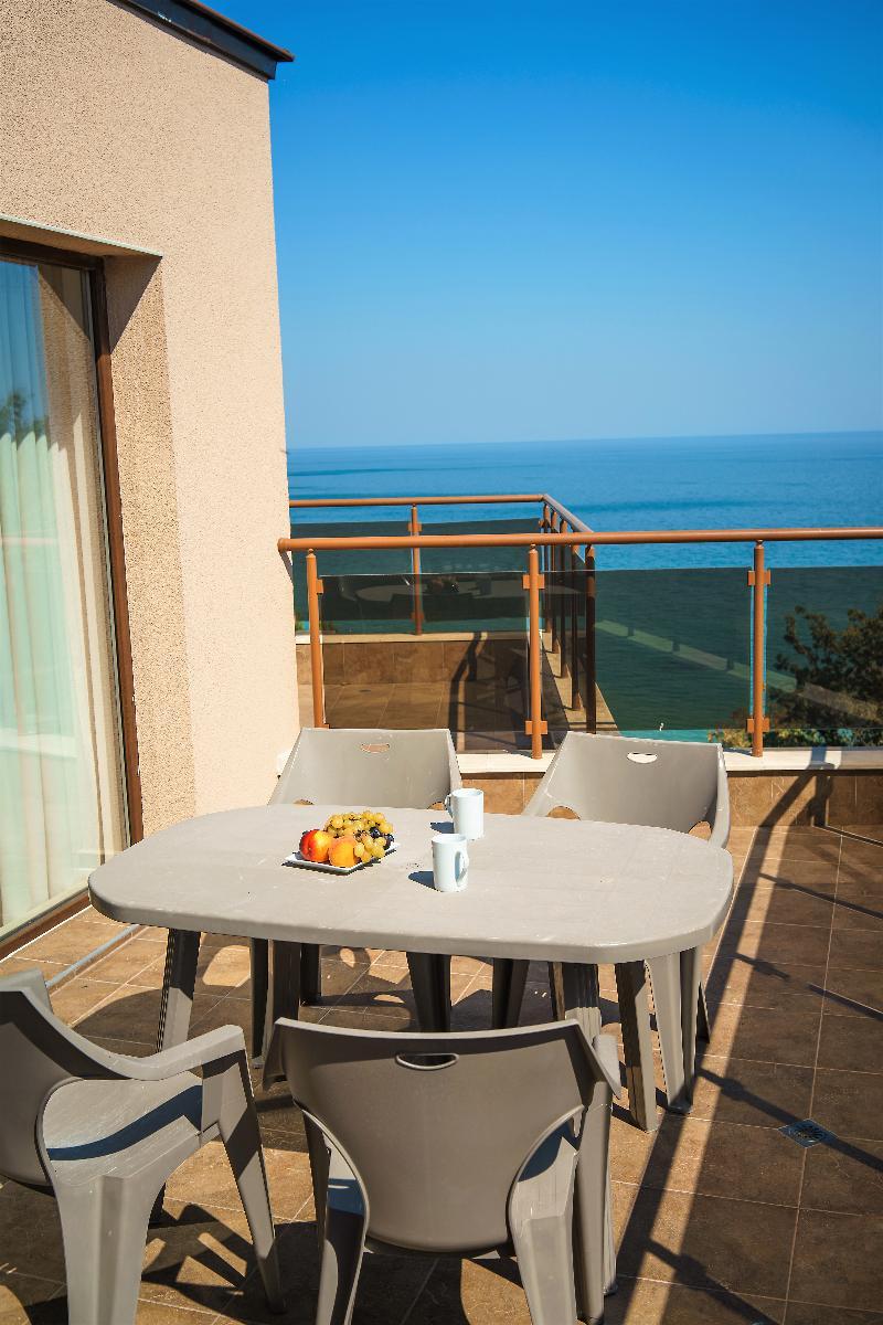 מלון דירות Moreto Seaside אובזור
